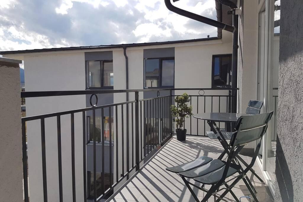 Living Home, Apartament Cu Doua Dormitoare Si Doua Bai Cisnădie Dış mekan fotoğraf